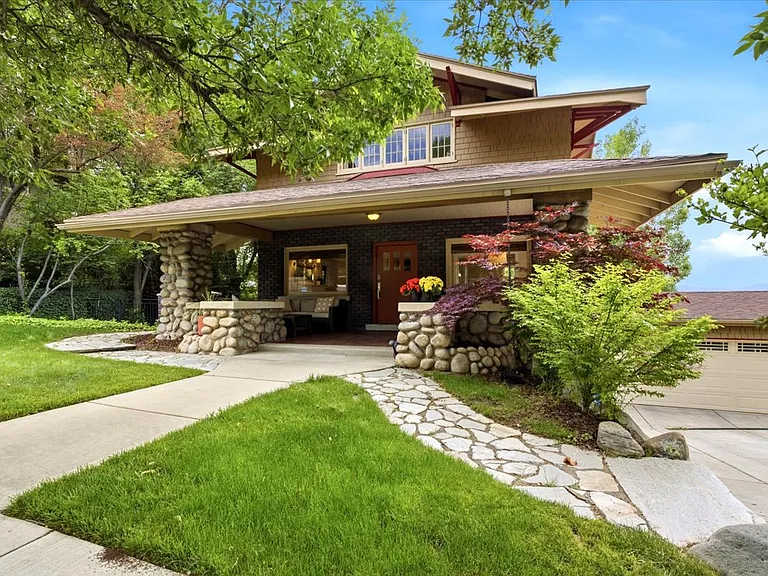 1418 E Federal Way — Photo 46