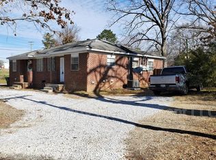 1 Twin Springs Dr #B, Greenville, SC 29605