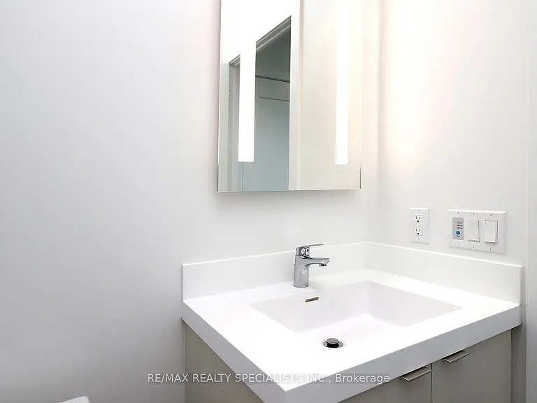 25 Cordova Ave #511 — Photo 24
