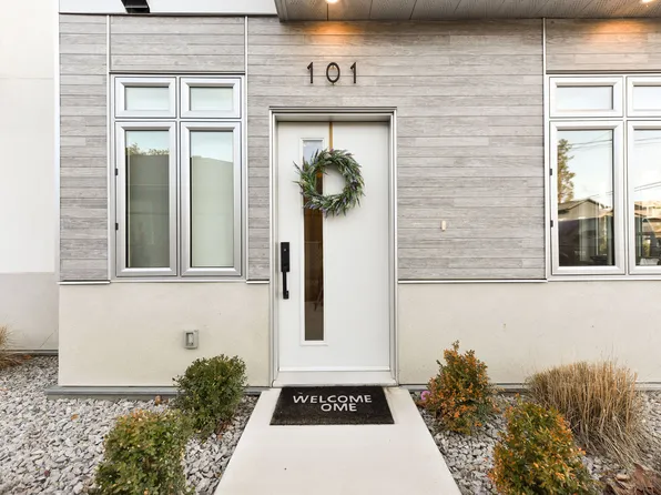 222 Lee Ave #101, Penticton, BC V2A 0G2