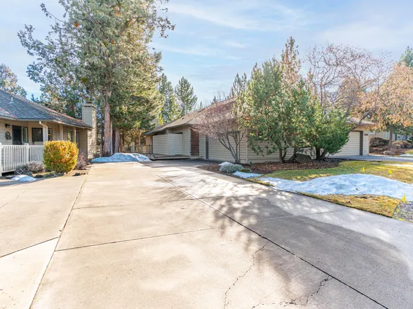 2816 NW Golf Course Dr S, Bend, OR 97703