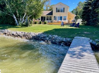 5390 Indian Trl, Frankfort, MI 49635