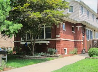 10721 S Artesian Ave, Chicago, IL 60655