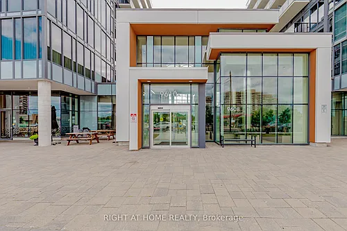 9608 Yonge St Photo 1