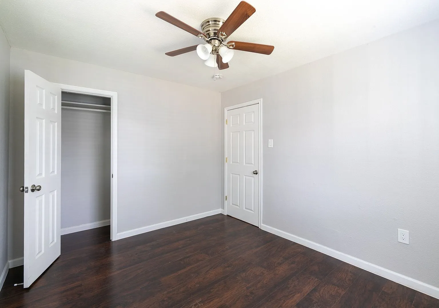 2501 Delano Street — Photo 4