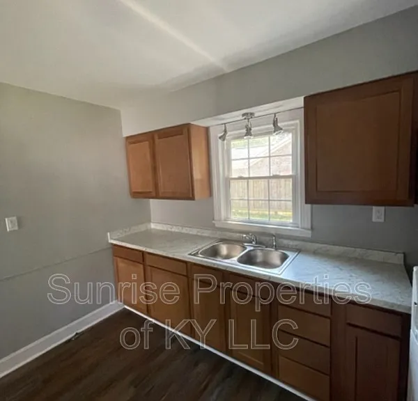 4814 Westside Dr — Photo 3