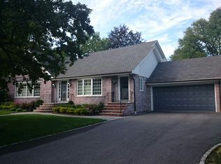 173 Laurel Rd, Brookline, MA 02467