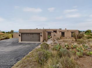 608 Cedar Hill Rd NE, Albuquerque, NM 87122