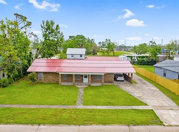 2nd image of 2805 Louisiana Ave