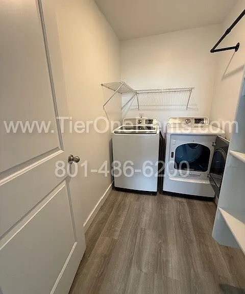 936 E Hercules Ct — Photo 10