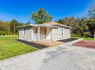 271 Mulberry St, Hammonton, NJ 08037