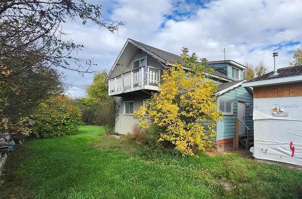 1st image of 200 S Gleichen St