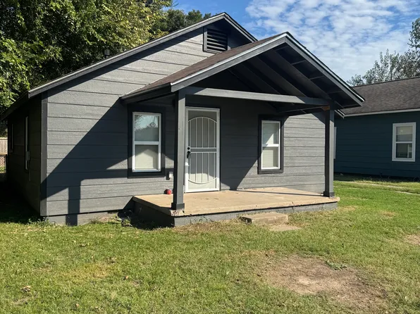 211 N Walnut Ave, Sand Springs, OK 74063