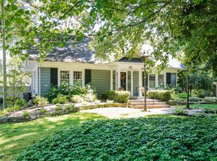 608 N Kalamazoo Ave, Marshall, MI 49068