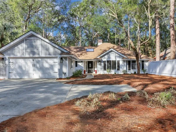4 Edgewood Ct, Hilton Head Island, SC 29926