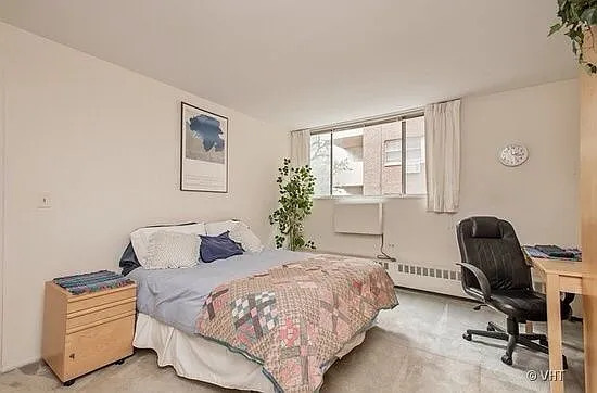 1516 Hinman Ave APT 202 photo 1