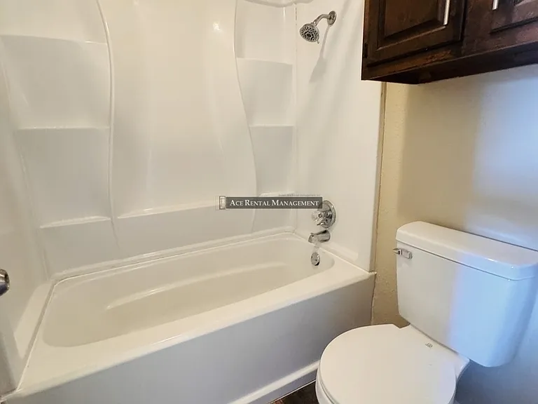 6824 Camden Ln #8 — Photo 13