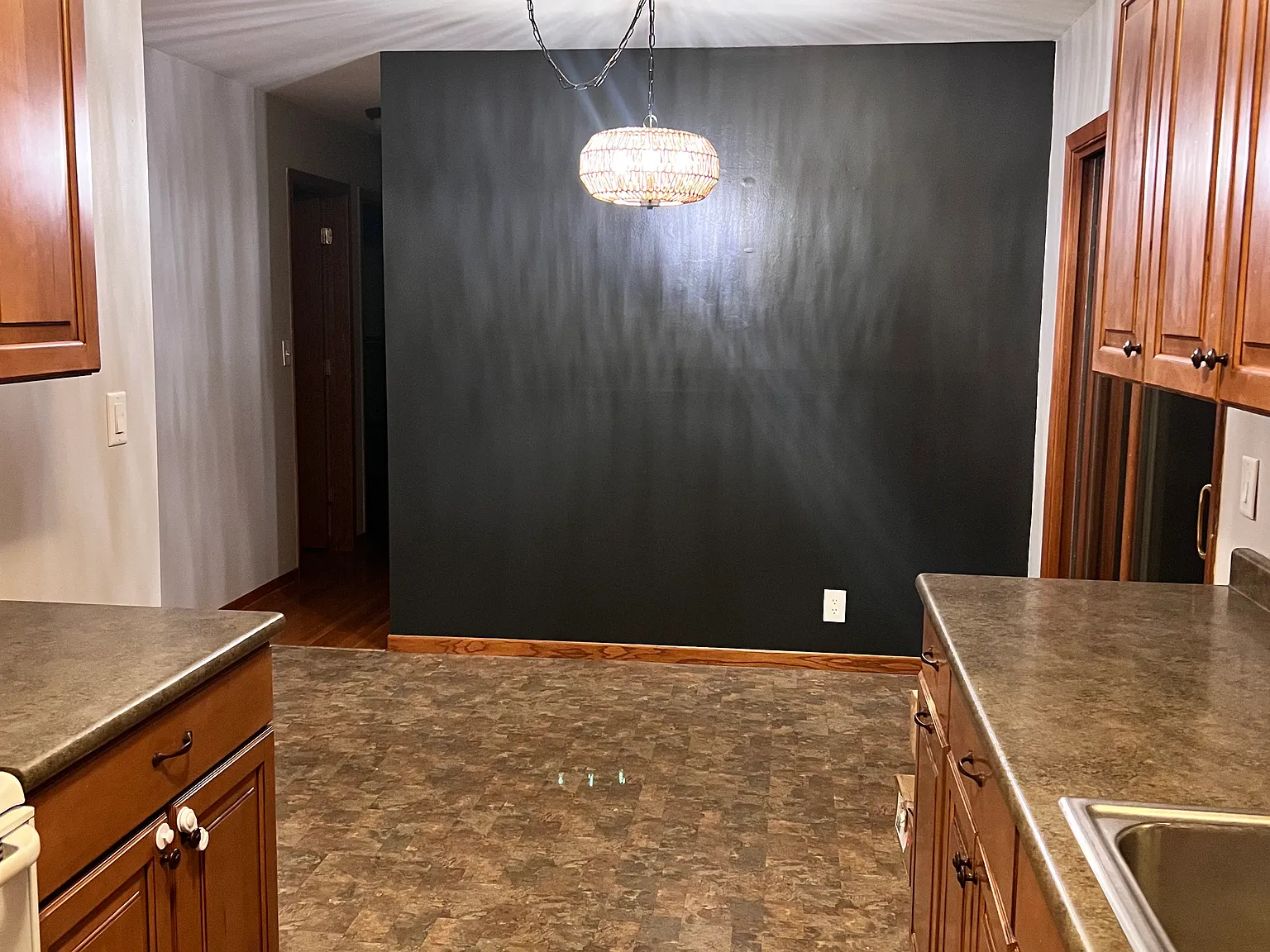 3 bed, 1652 sqft, $2,290 — Photo 3
