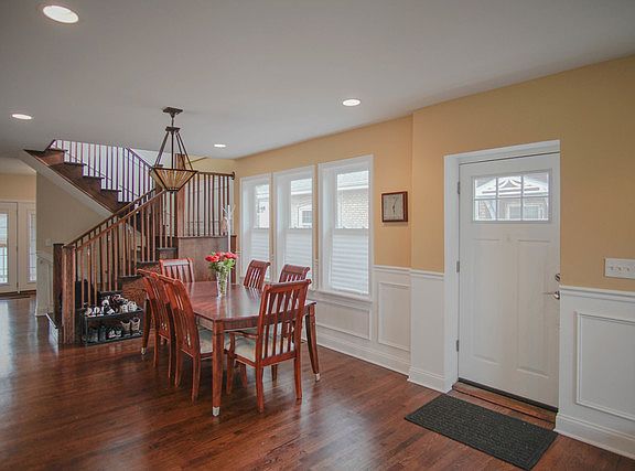 2nd image of 5731 W Wilson Ave
