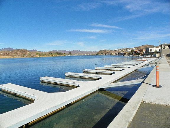 HOA Boat Docks