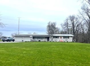 17525 N 450 East Rd, Fithian, IL 61844