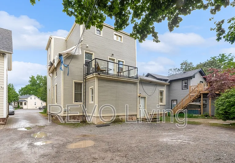 41 Welland Ave #AVE5 — Photo 11