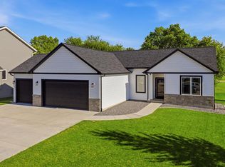 1291 Carolyn Blvd, Mayville, WI 53050