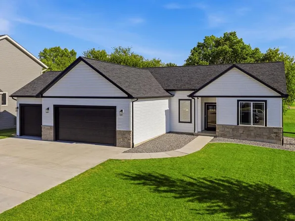1291 Carolyn BOULEVARD, Mayville, WI 53050