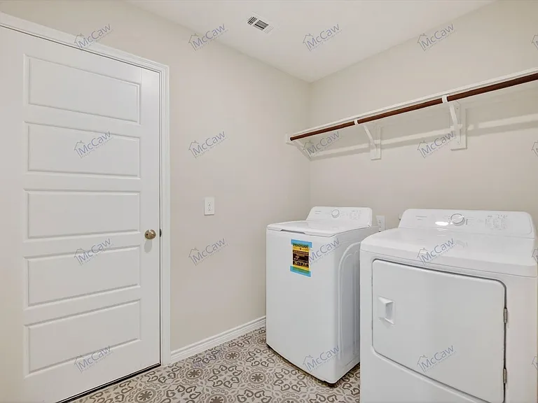 1209 Hopes Lake Dr — Photo 16