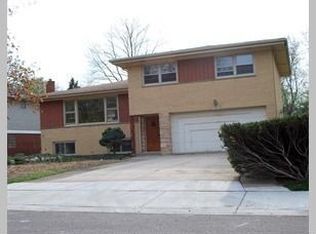 1330 Knollwood Rd, Deerfield, IL 60015