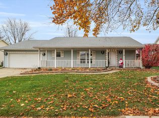 506 Rosewood, Saint Joseph, IL
