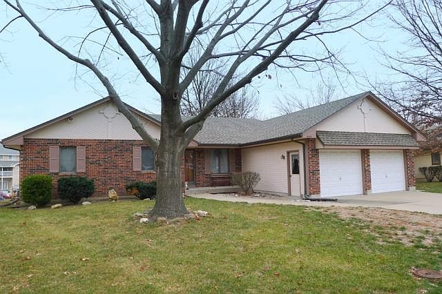 1st image of 2121 Calumet Dr