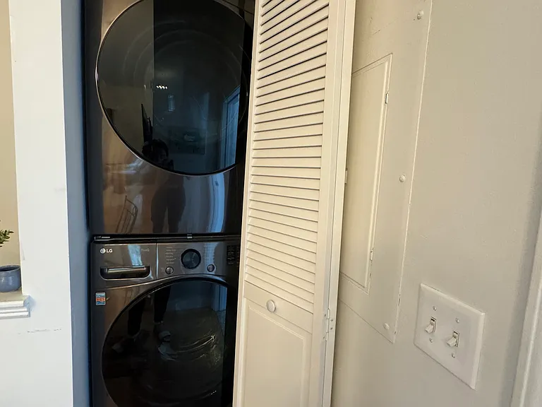 35 Newton St #2 — Photo 11