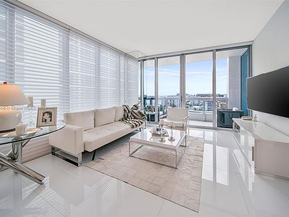 5th image of 6899 Collins Ave #10O9