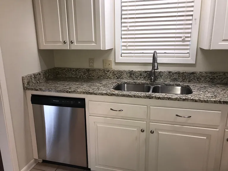 306 Breton Dr — Photo 13