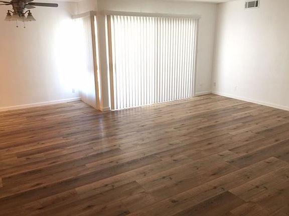 3rd image of 10707 Camarillo St APT 203