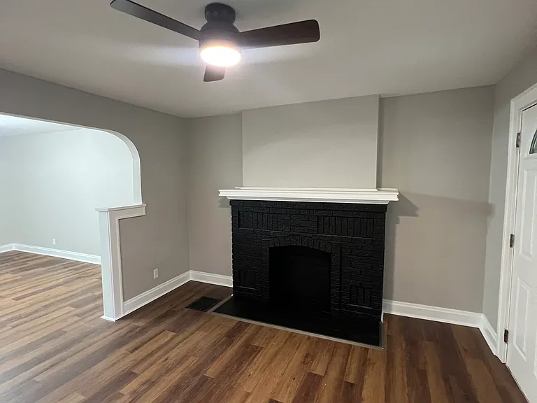 486 & 488 Southwood Ave #486 — Photo 4