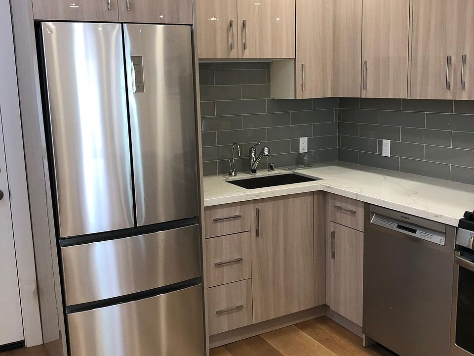 1st image of 470 25th Ave APT 2