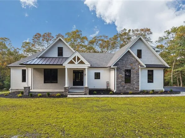 1708 Ministerial Rd, South Kingstown, RI 02879