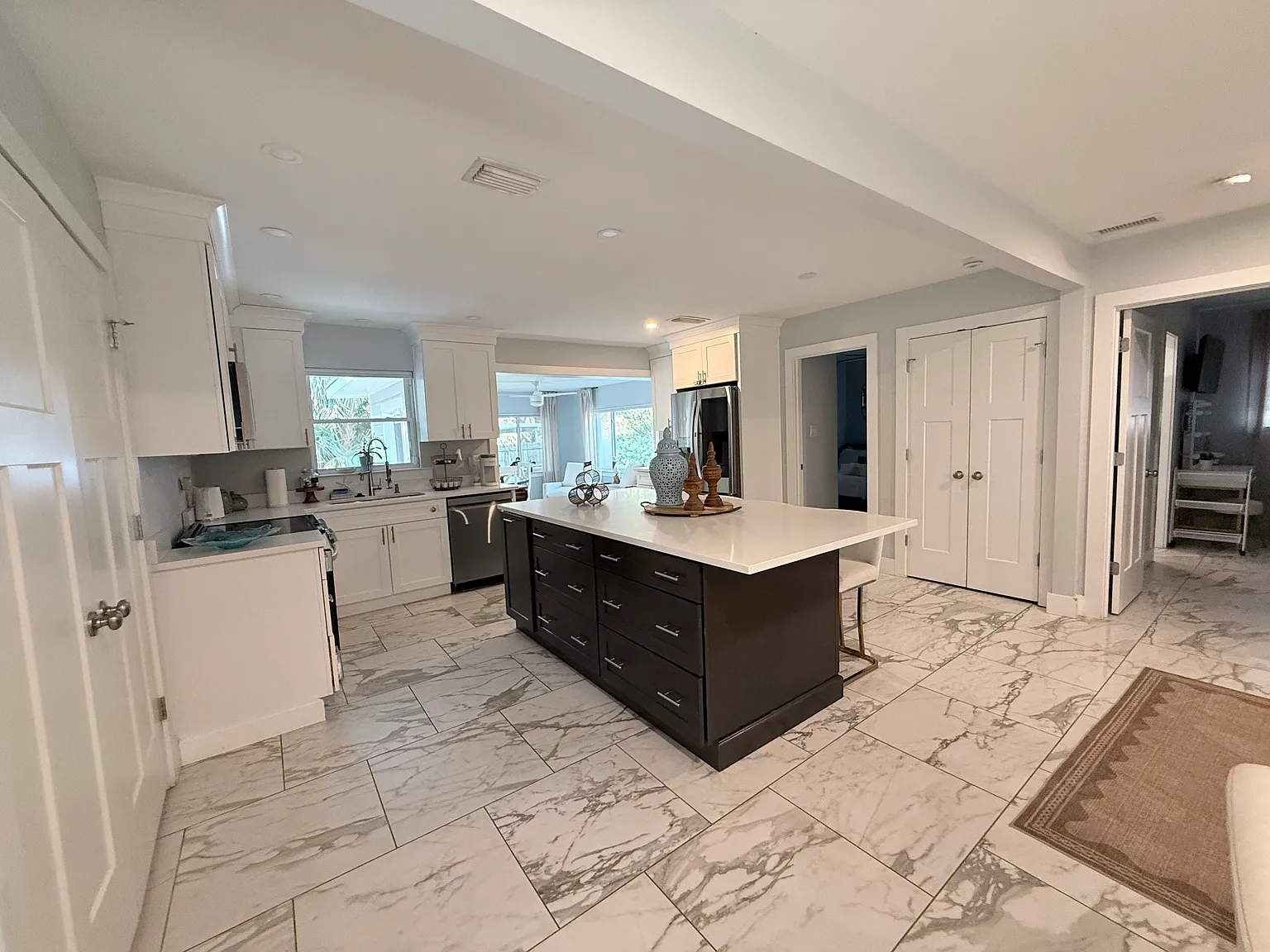 4 bed, 1515 sqft, $4,250 — Photo 3