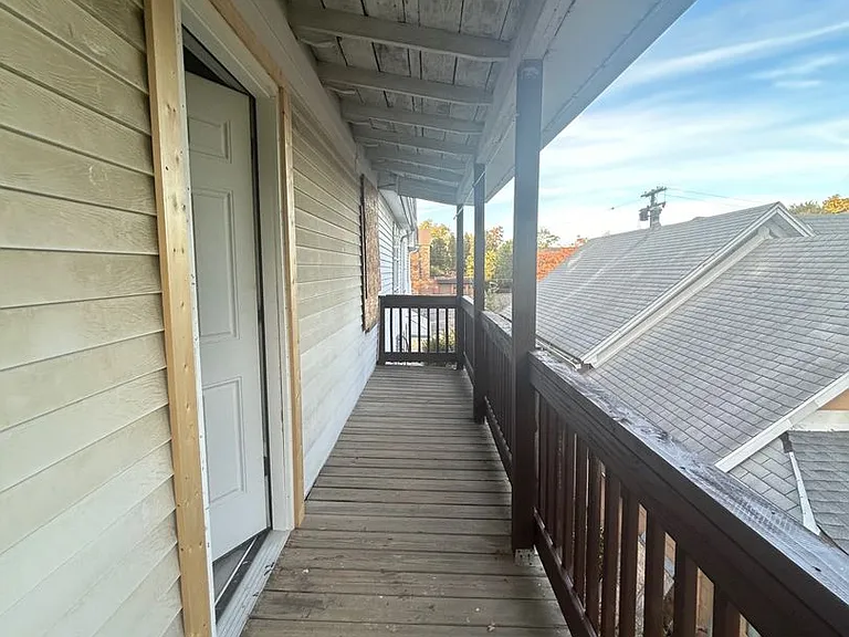 4019 Newark Ave — Photo 18