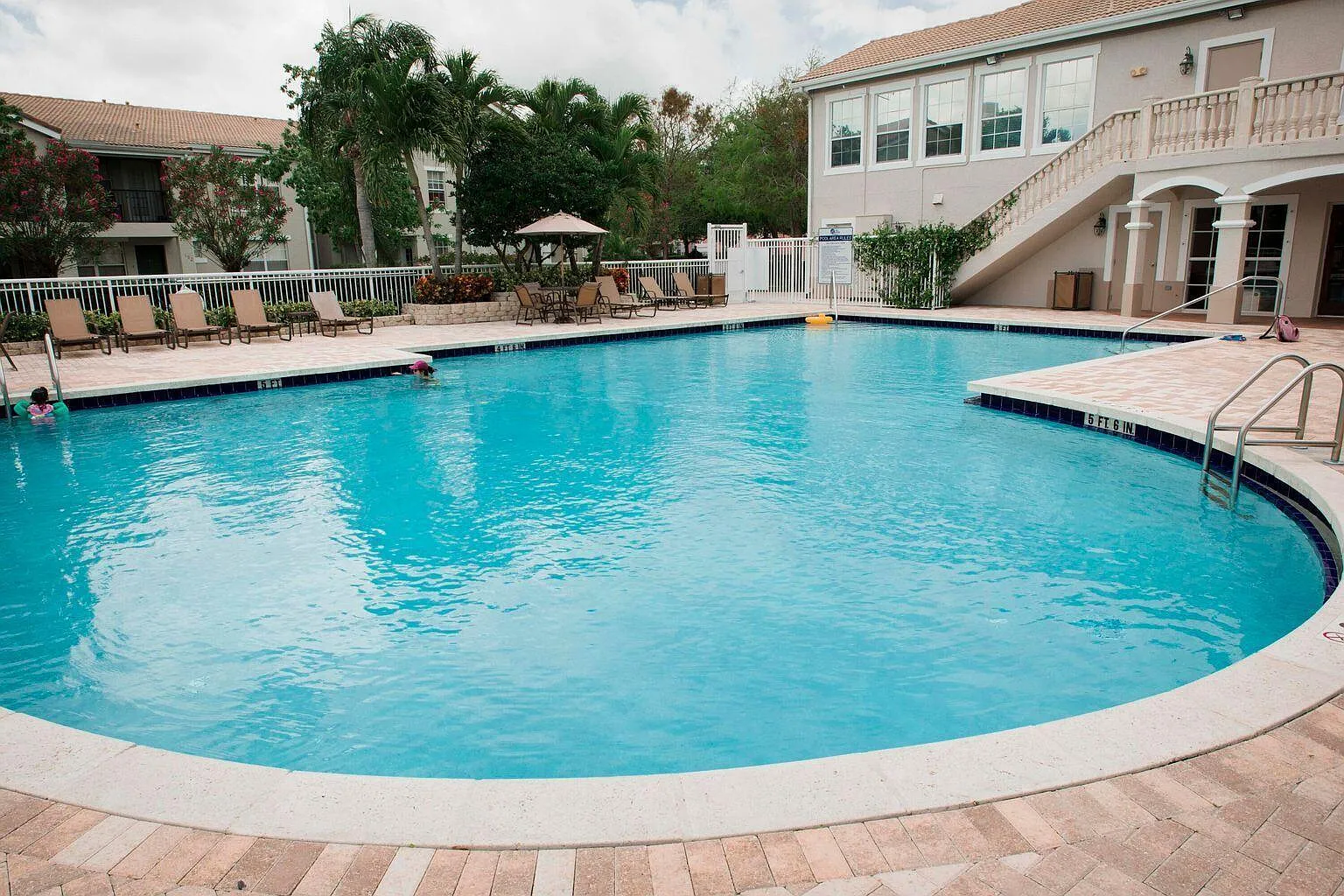 2 bed, 2.0 bath, 1350 sqft, $2,750 — Photo 2