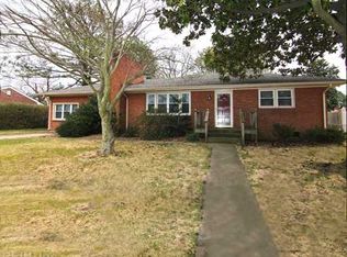 608 Rudyard Ln, Virginia Beach, VA 23464