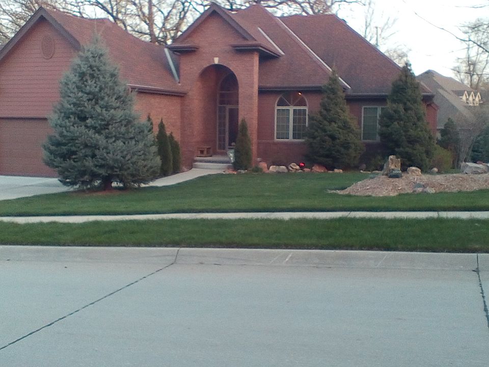 1st image of 4513 Lake Forest Cir