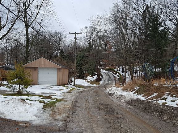 4th image of 11231 Silver Dr