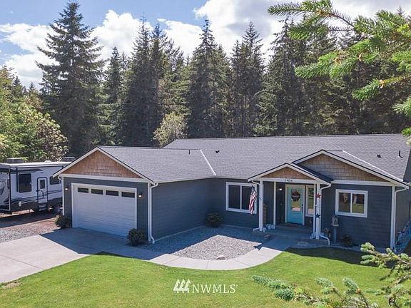 2nd image of 1404 188th Ave SW