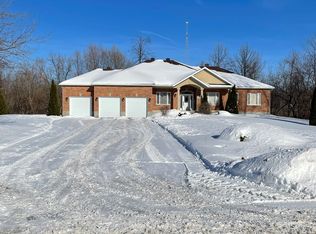 2539 Kearns Way, Ottawa, ON K4P 1R9