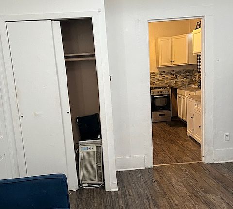 3rd image of 124-09-11 20th Ave APT 1-F