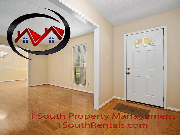 2205 Woodhillcrest Dr — Photo 6