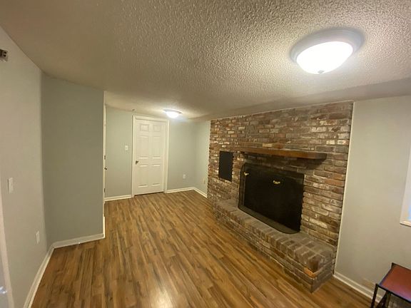 4th image of 363 Savannah Ave